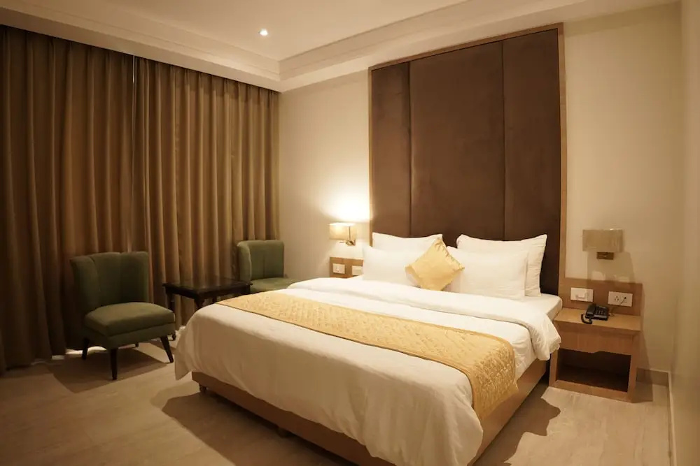 Hotel photo 12