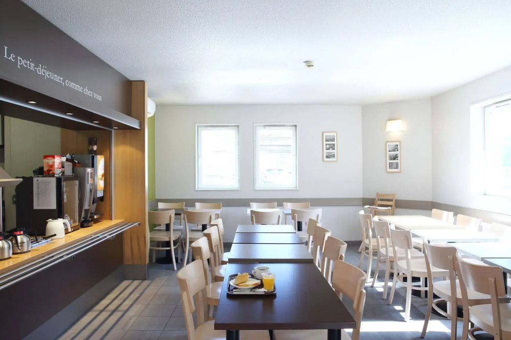 B&B HOTEL Villeneuve-Loubet Plage - фото 16