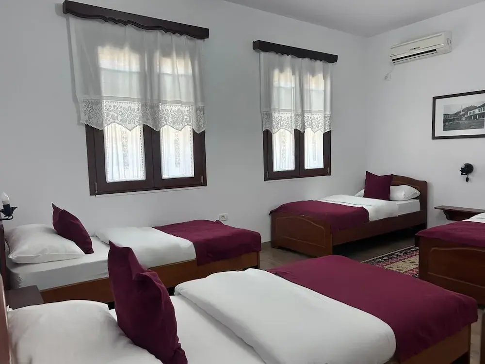 Deluxe Quadruple room