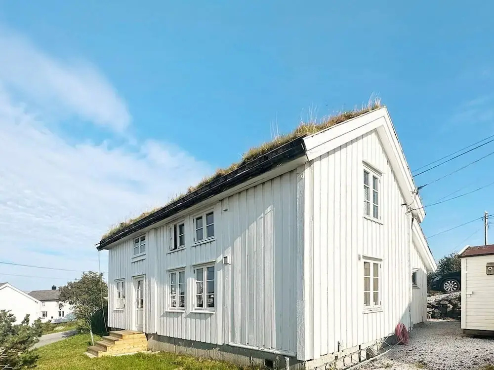 7 Person Holiday Home in Averoy