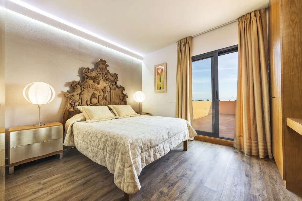 Studio with balcony and with sea view