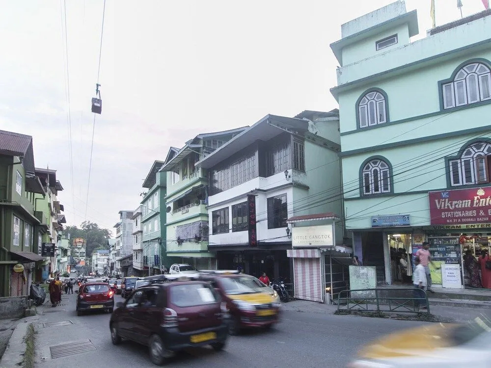 Oyo 14998 Little Gangtok