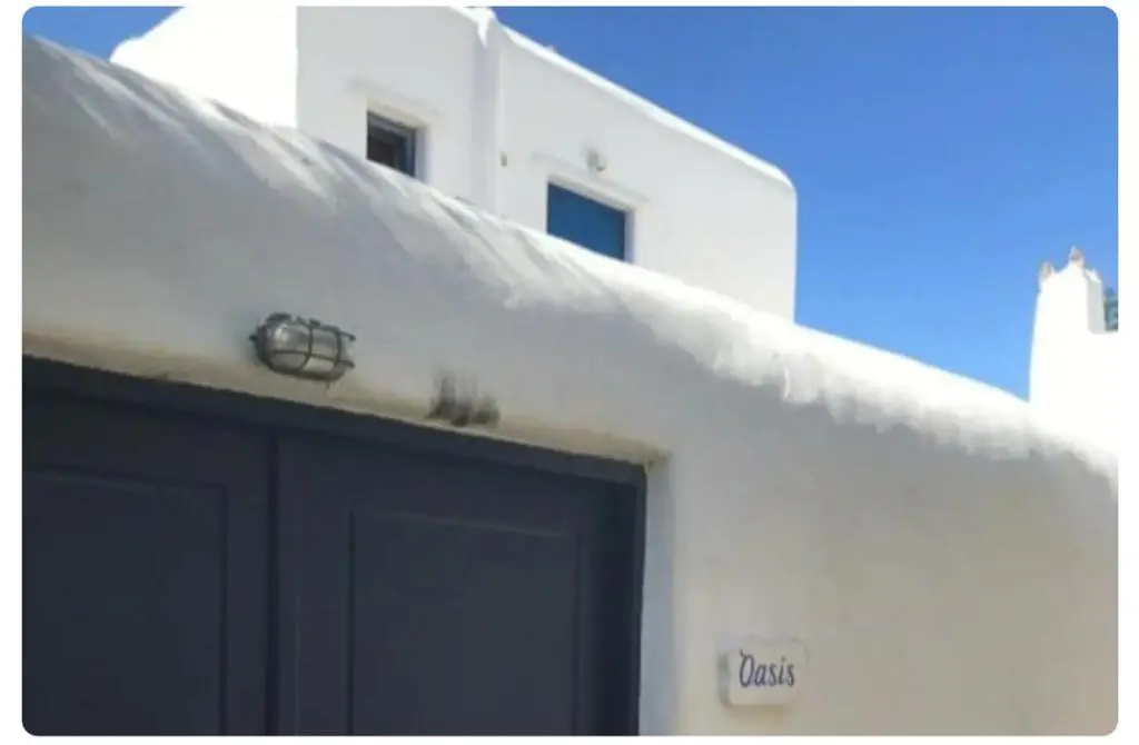 Olive Tree, Mykonos Town 2BRM Apartment with Pool