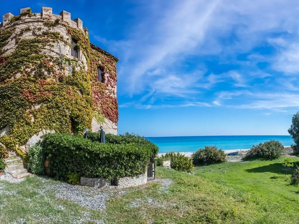 Apartment in Santa Caterina by Private Beach