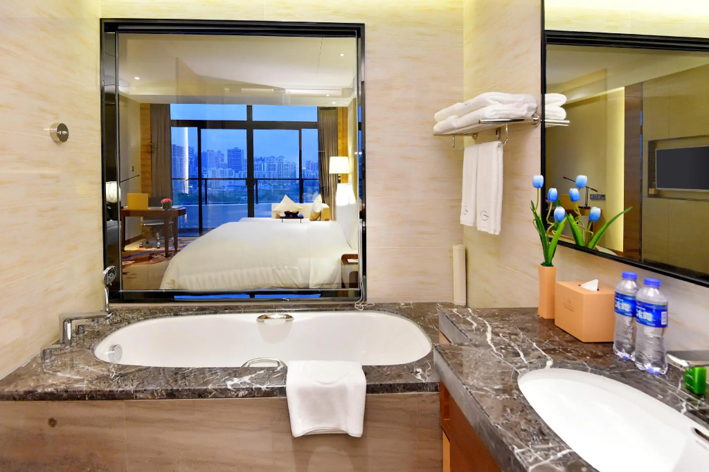 Grand Skylight Int'l Hotel Huizhou — 3