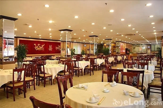 Food & Beverage