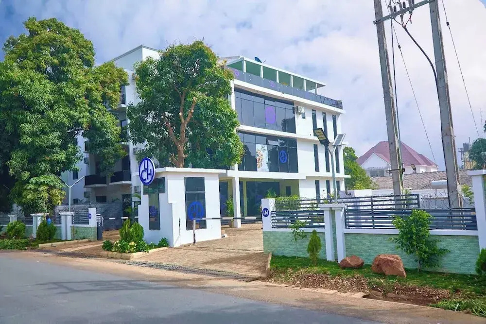 Uranium Continental Hotel — фото