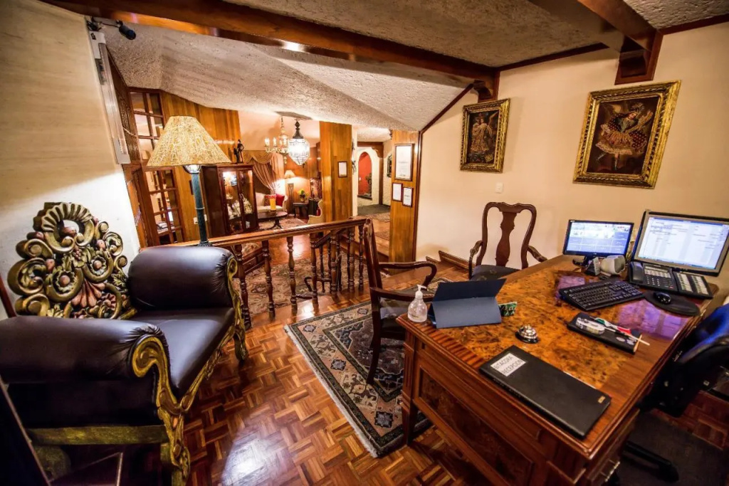 Hotel photo 12