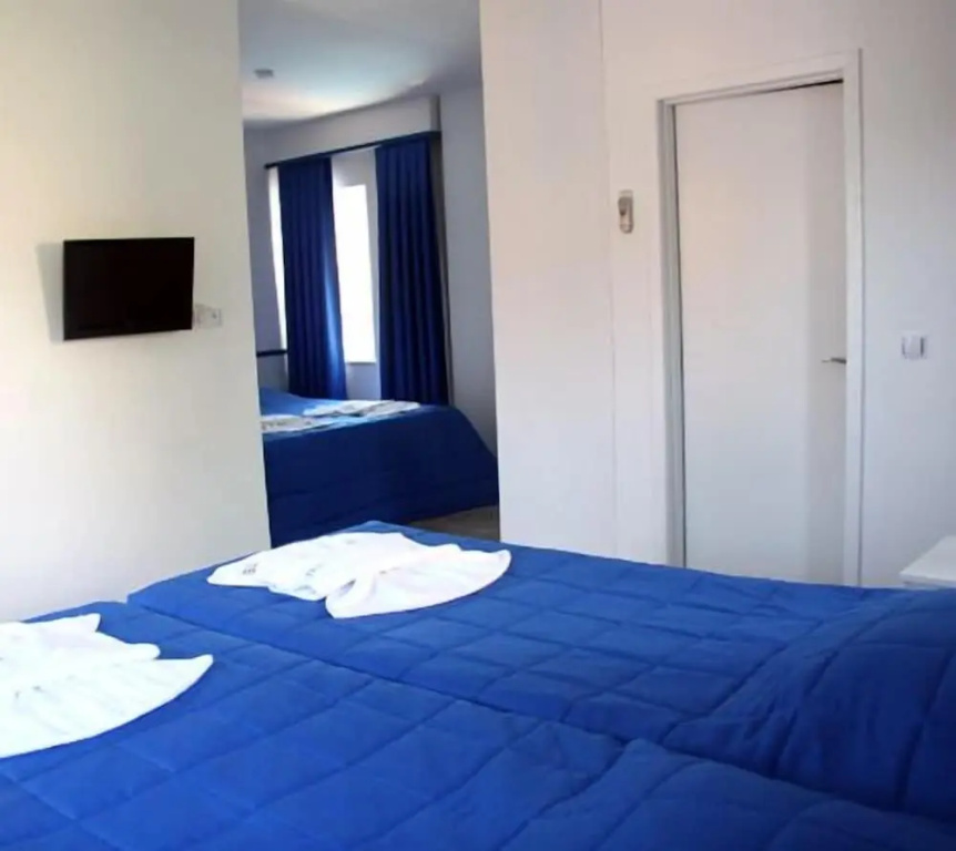 Rota Hotel — 2