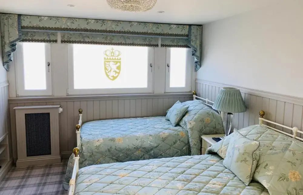 3 Bedrooms Cottage