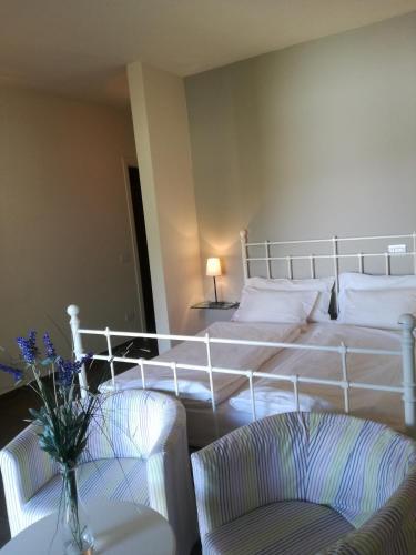 gallery_image_hidden_21