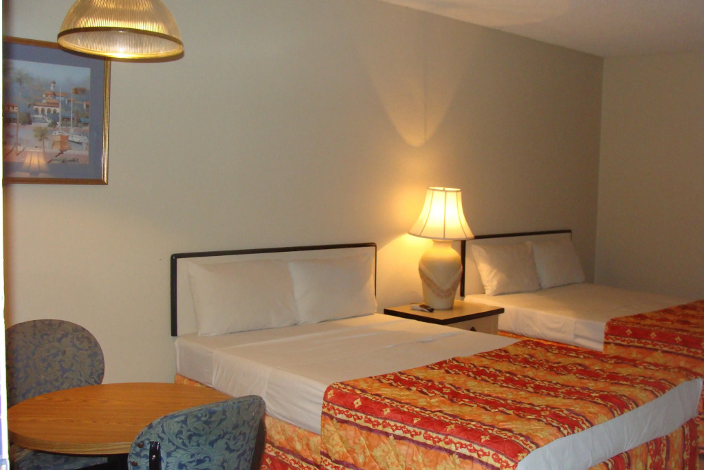Sevilla Inn - Near Medieval Times — 4