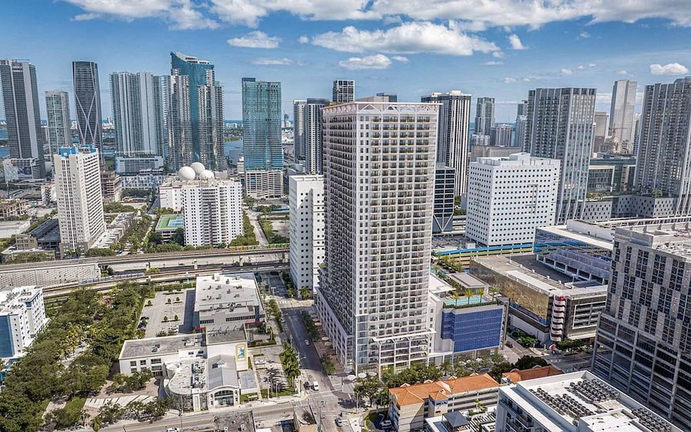 Landing Apartments Miami near Overtown