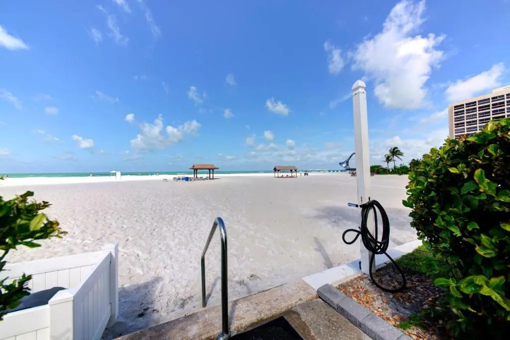 Beach & Waterfront