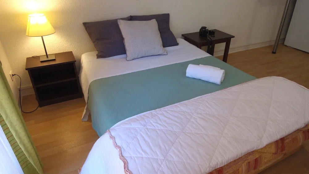 4 Bedrooms Apartment