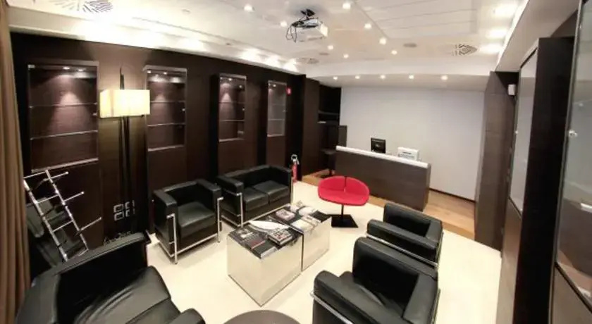 Hotel photo 12
