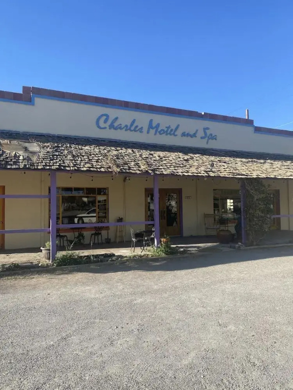 Charles Hotsprings
