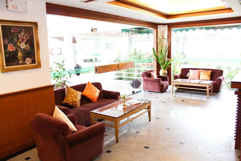 Lobby & Reception