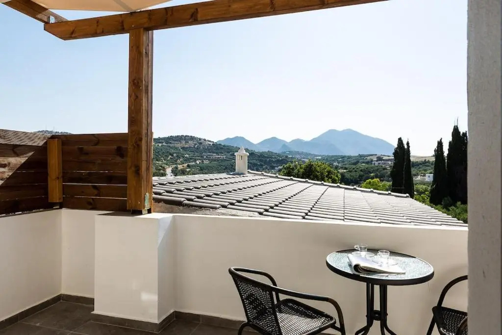 Villa Chnaris - Private Pool and Sauna