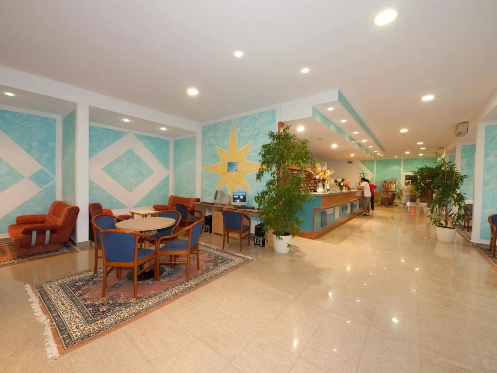 Hotel Hedera in Rabac  Book now on ZenHotels.com