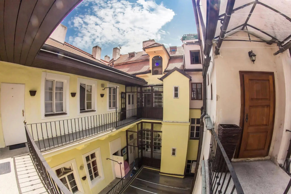U Zlate Podkovy - At The Golden Horseshoe