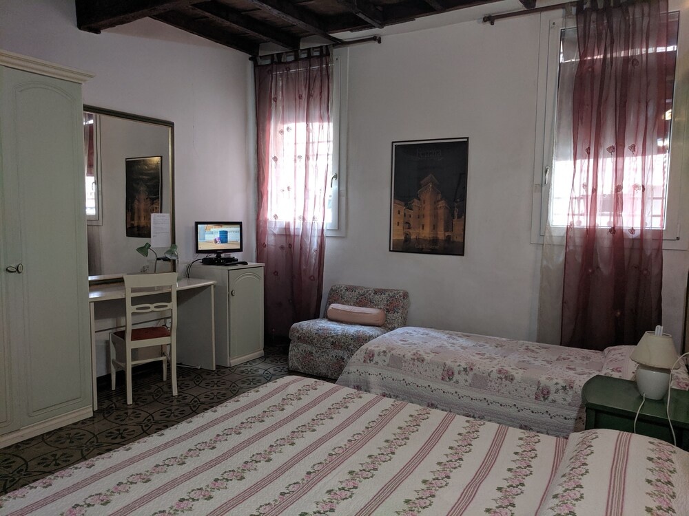 DElite Room & Breakfast — 2