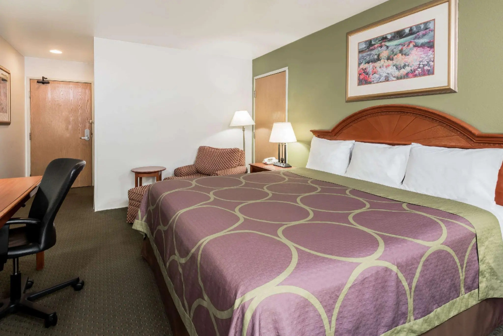 Mobility Accessible Double room (full double bed)