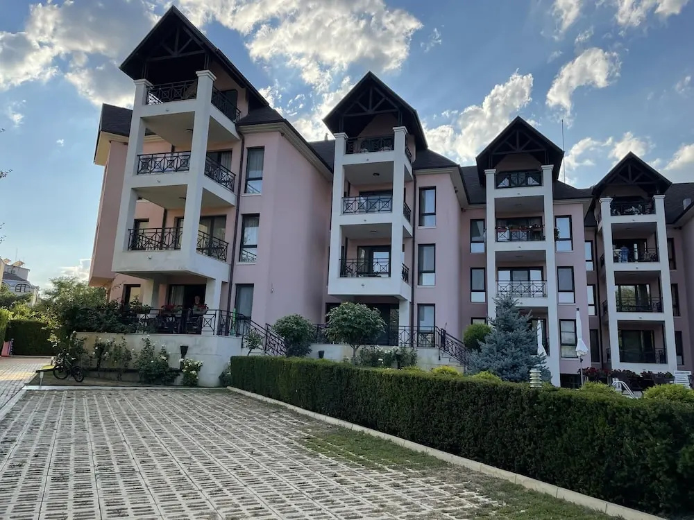 Stunning 2-bed Apartment in sea Resort Varna