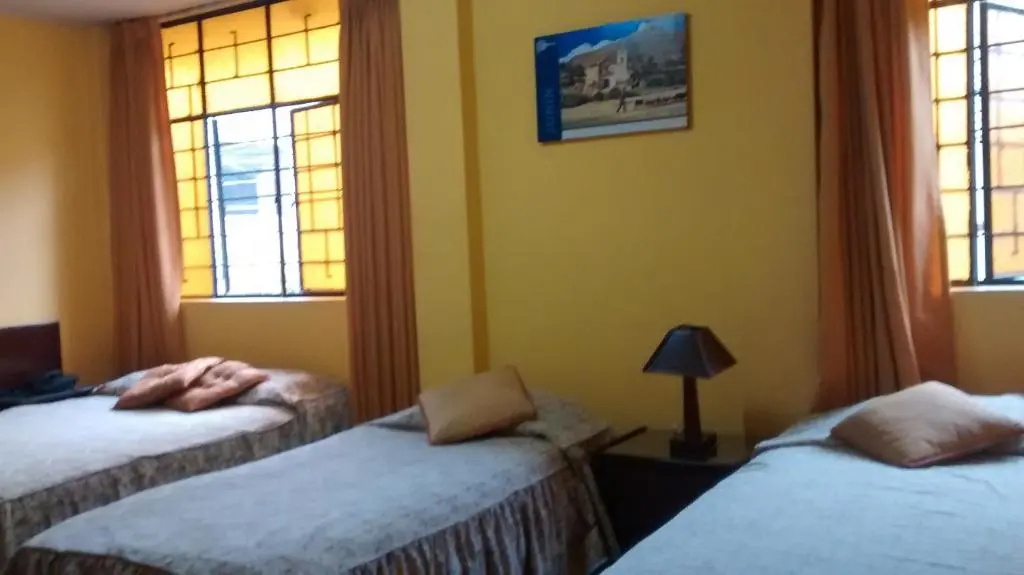 Standard Triple room