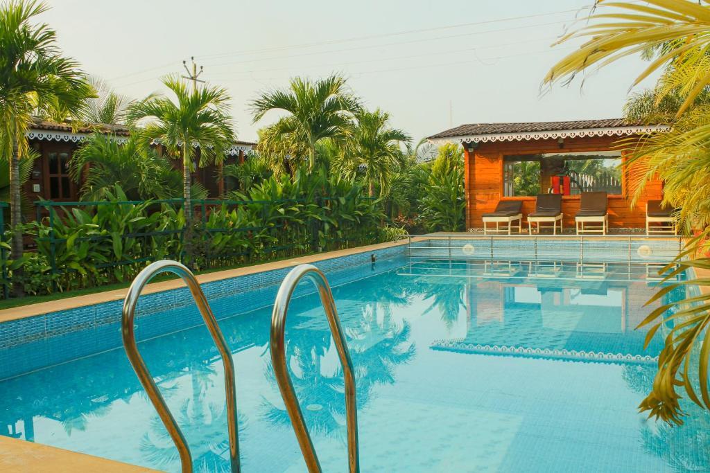 Grand Vatika Resort
