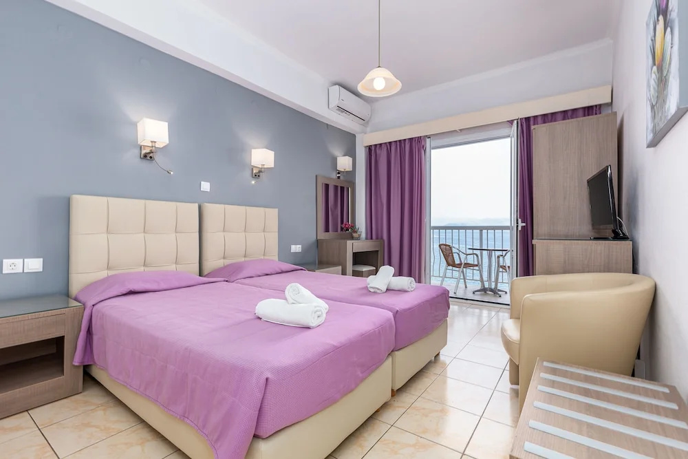 Oasis Hotel — 6