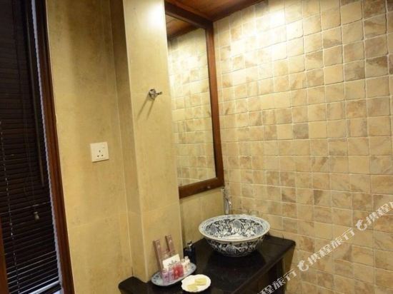 Anggun Boutique Hotel