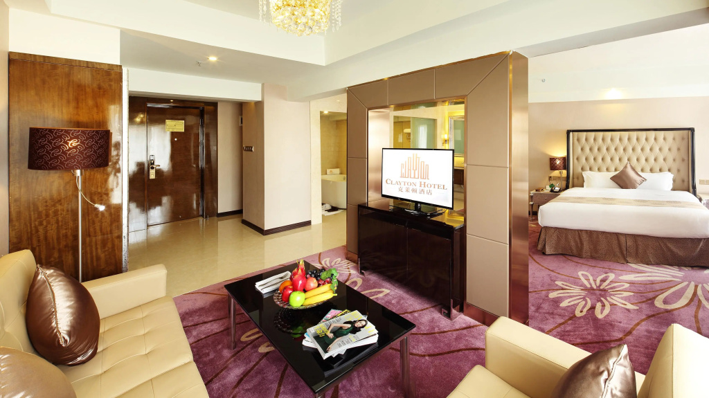 Lobby & Reception