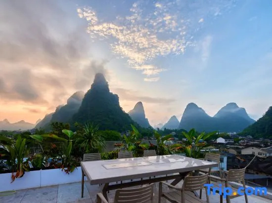 Huangyao Yueshe Sky Terrace Panorama Hotel in Hezhou