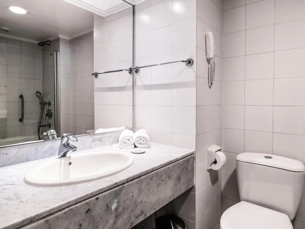 Coral Beach Hotel and Resort - Chambres