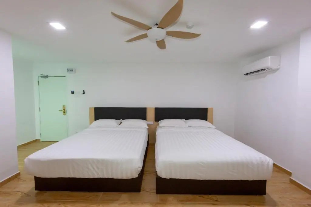 Standard Quadruple Duplex room