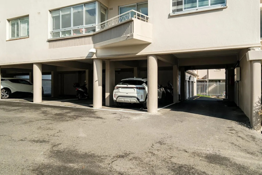 Stylish Green Point 2 Bed w Views Rockaway Haven