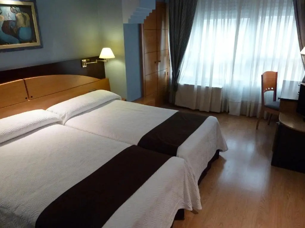 Hotel Corona De Castilla Burgos - Chambres
