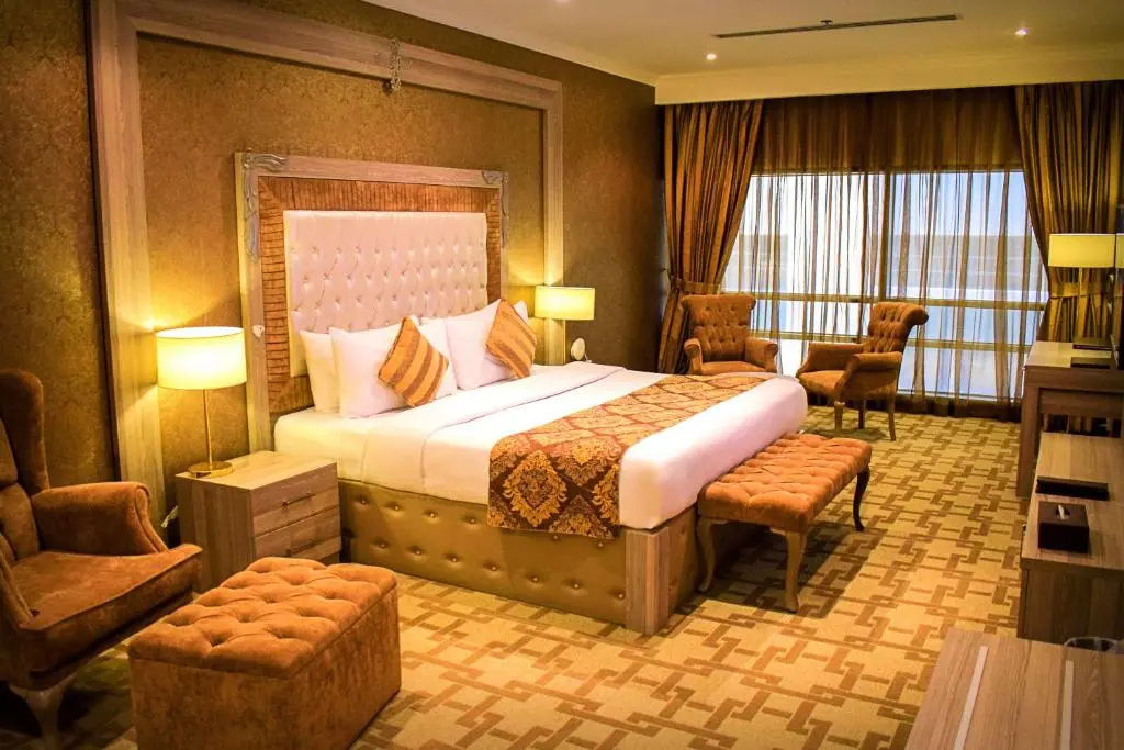 Sapphire Plaza Hotel - Chambres