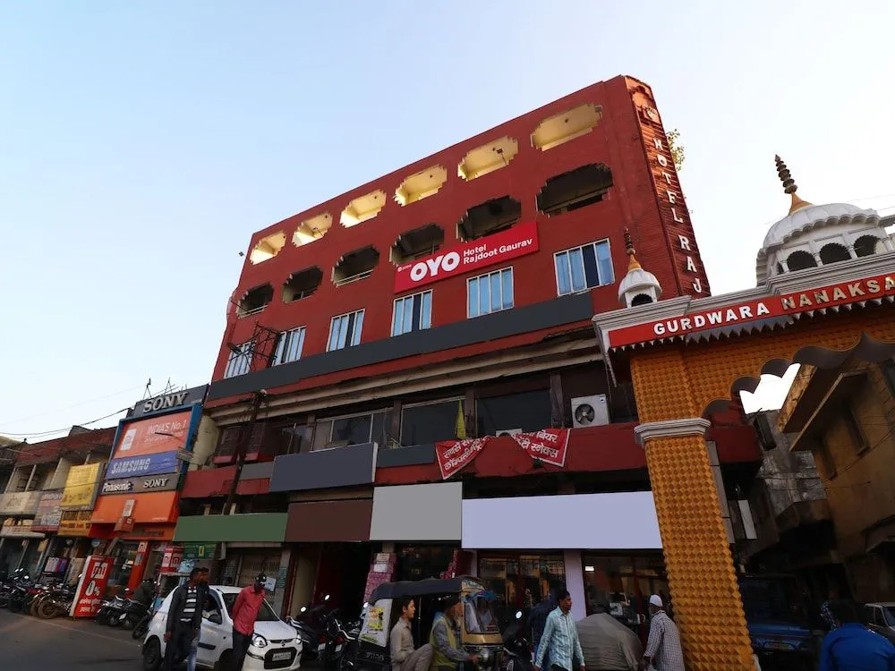 Oyo 22315 Hotel Rajdoot Gaurav