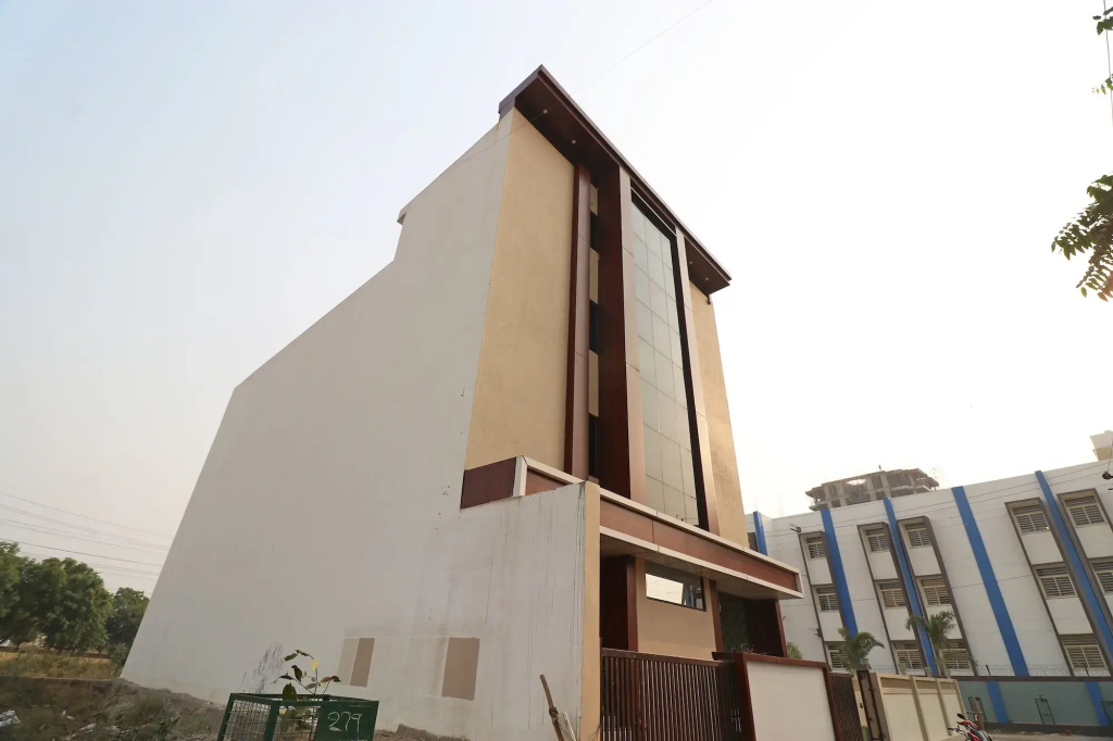 OYO 22508 Hotel Sparrow Inn