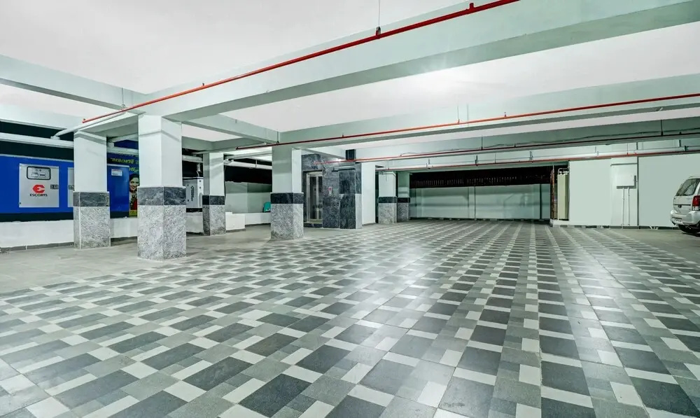 Lobby & Reception