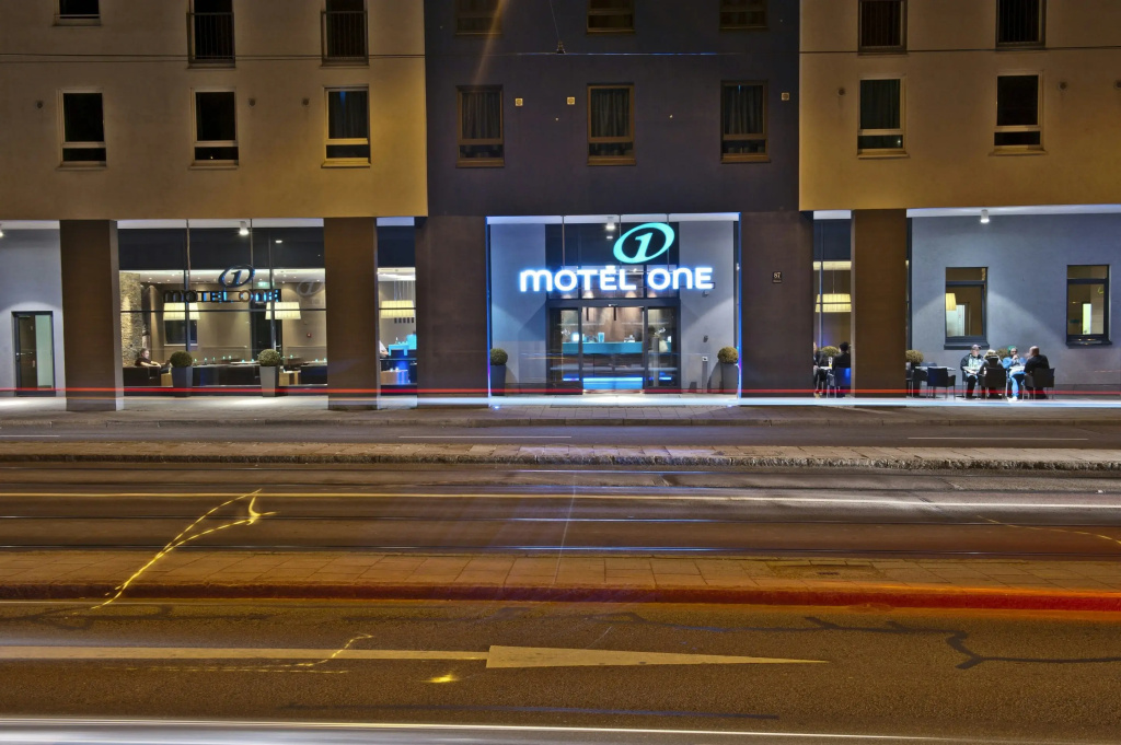 Hotel photo 12