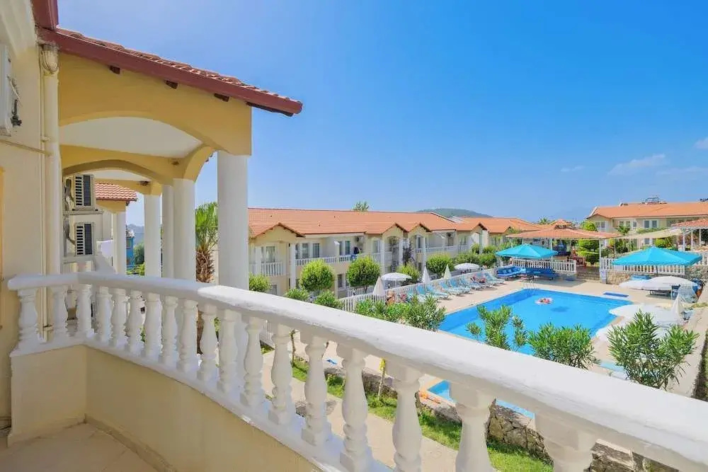 Balcony & Terrace
