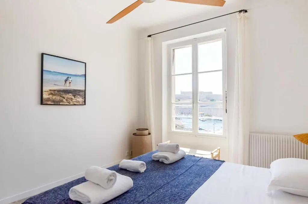 MASSILIA BLUE - Grand appartement refait à neuf avec vue sur le Vieux Port