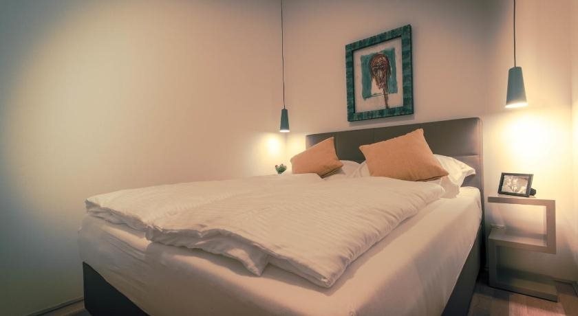Apartments Freudian Sleep — 2