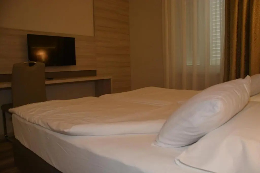 Hotel Fiesa - Chambres