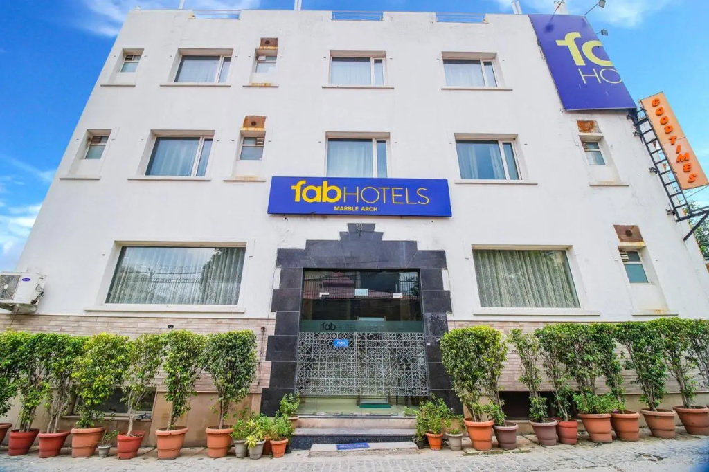 FabHotel Marble Arch Karol Bagh