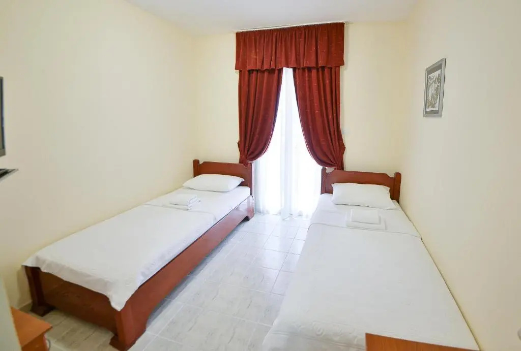 Standard Double room (twin beds)