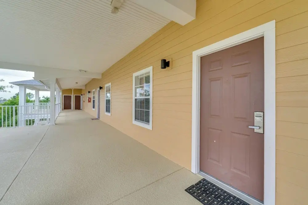 Balcony & Beach Access: Bahama Bay Resort Condo!
